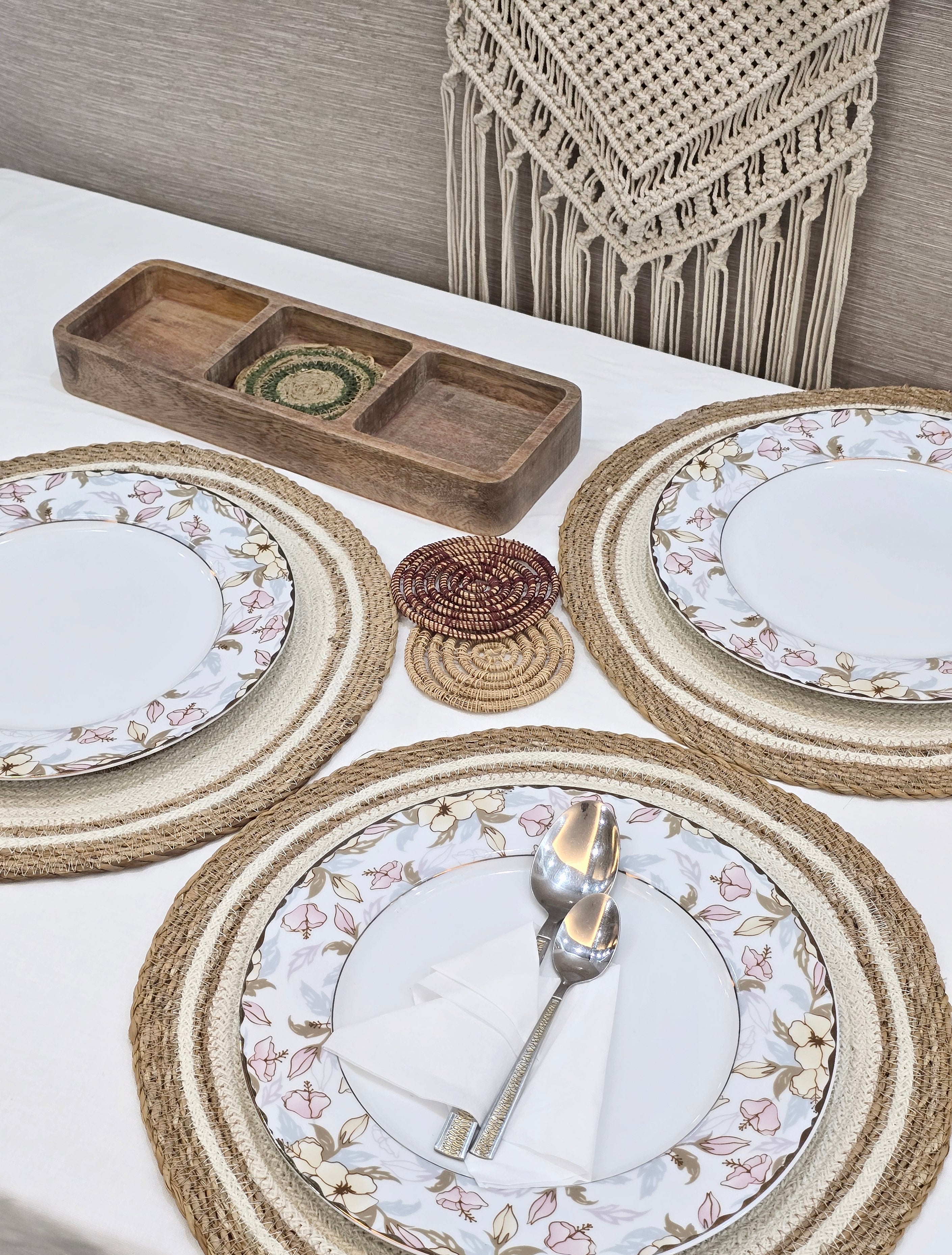 KAF Home Round Seagrass Circle Border Placemat - 14