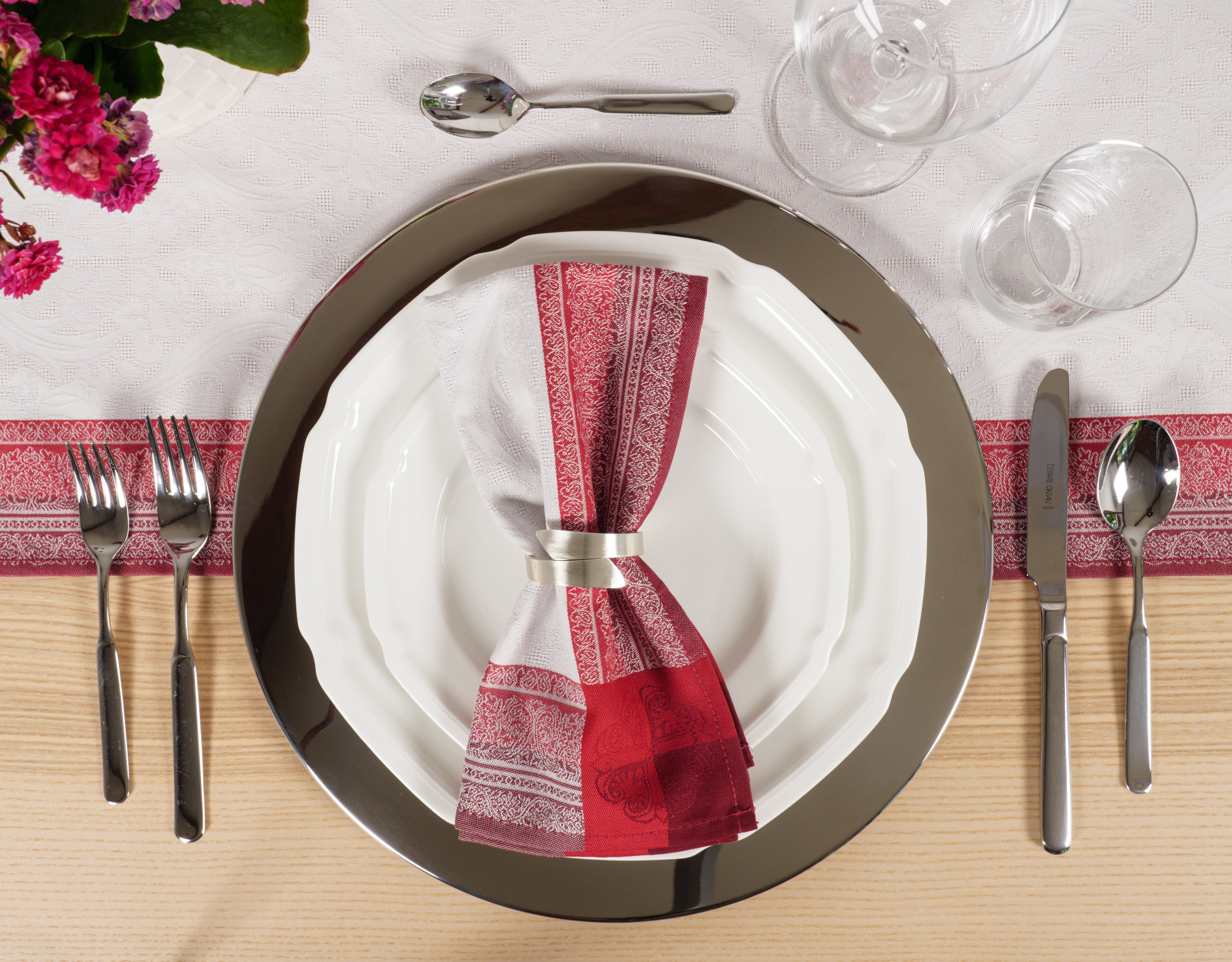 KAF Home Alma Portuguese Jacquard Cotton Napkin - 18.5