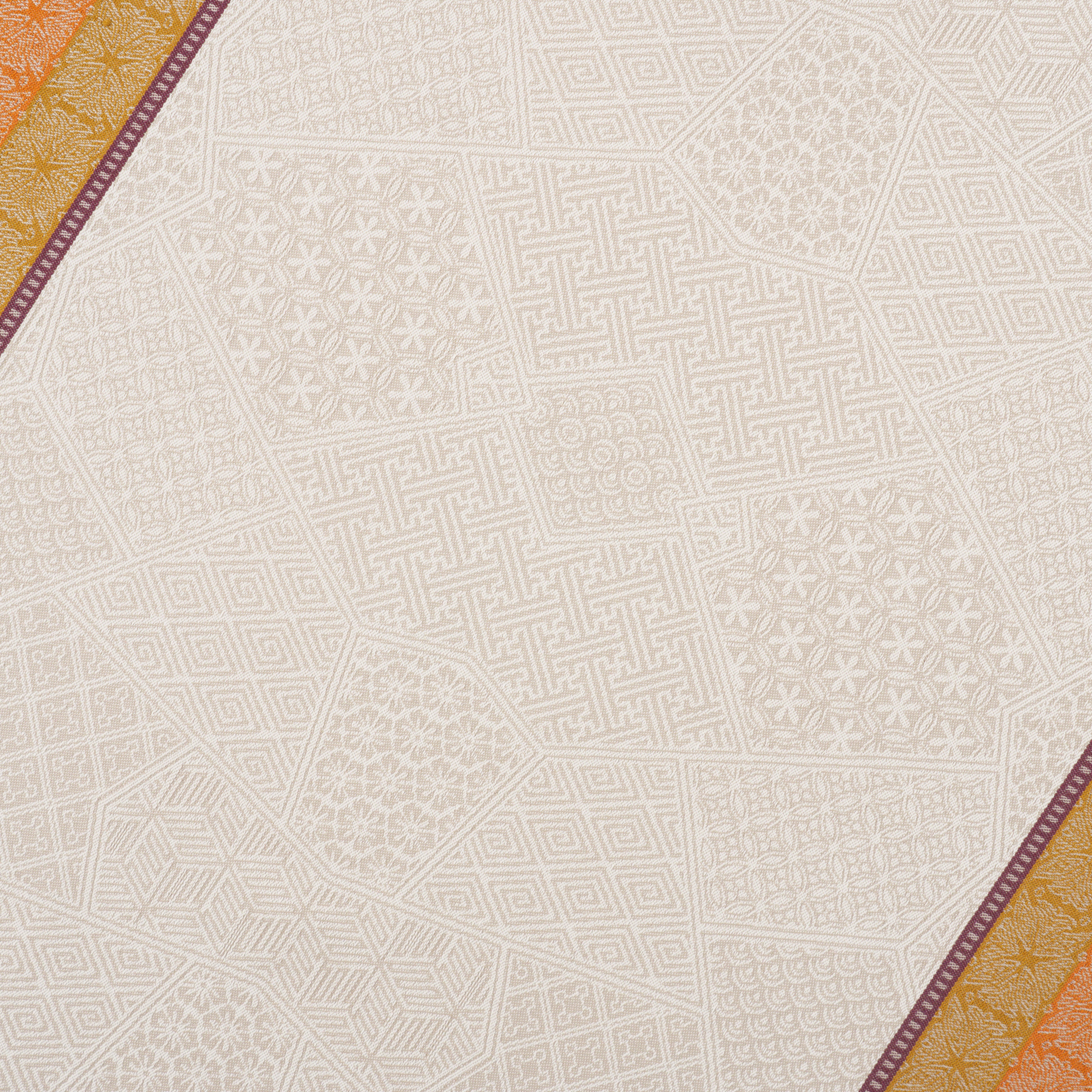 KAF Home Alma Portuguese Jacquard Table Runner - 18.5