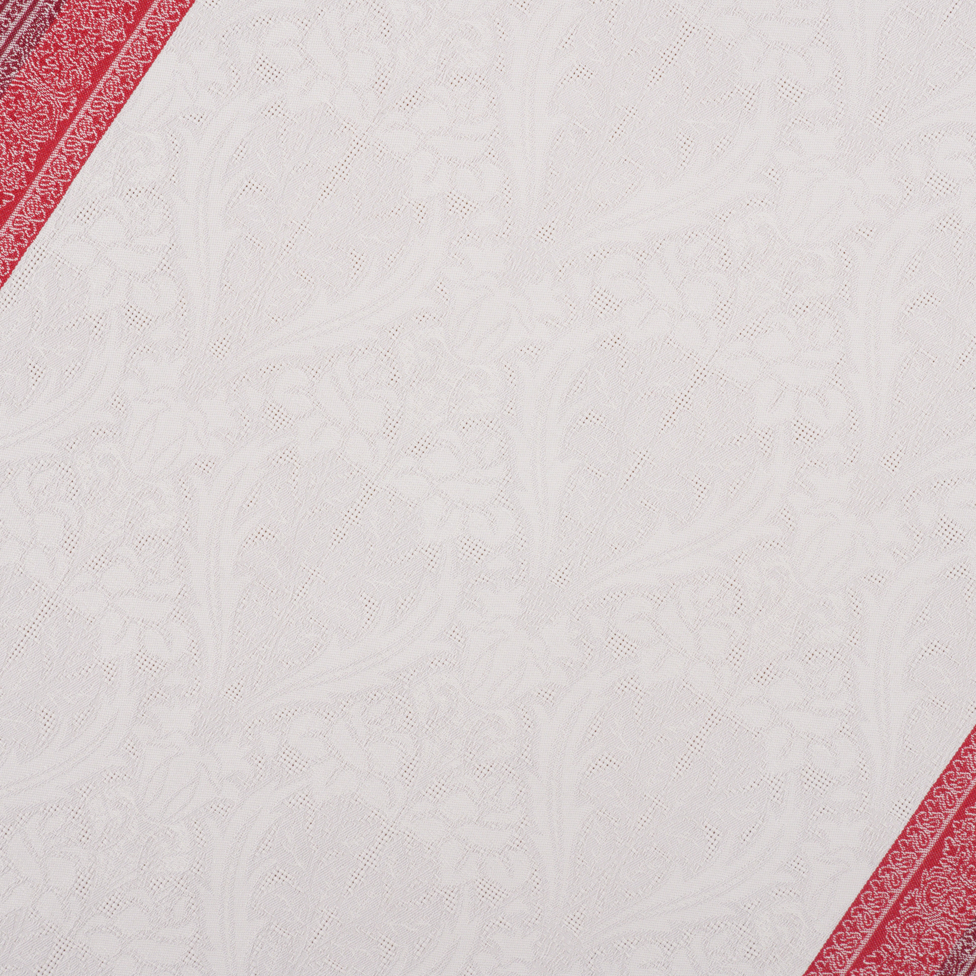 KAF Home Alma Portuguese Jacquard Table Runner - 18.5