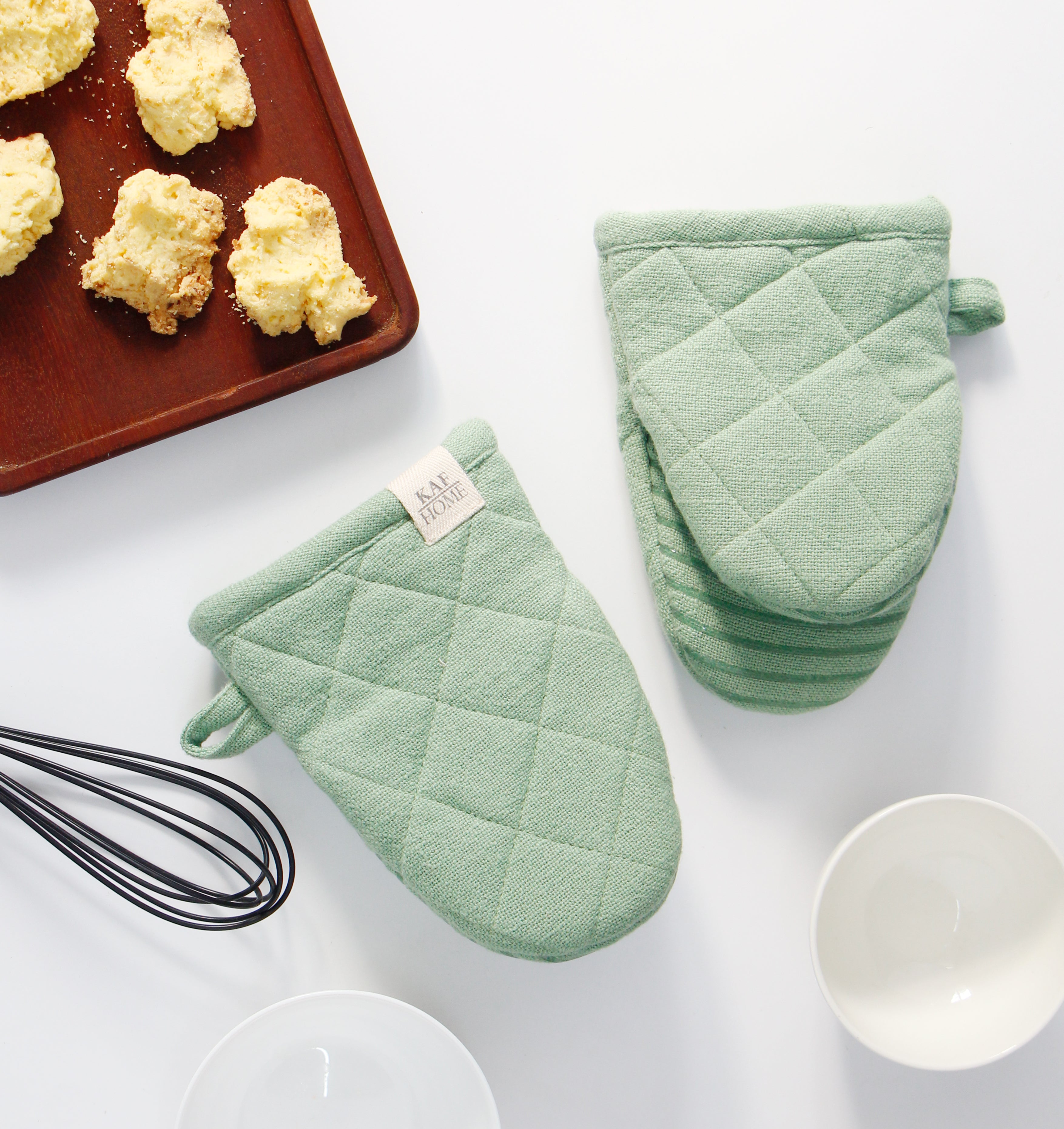 KAF Home Monaco Printed Silicone Mini Mitt