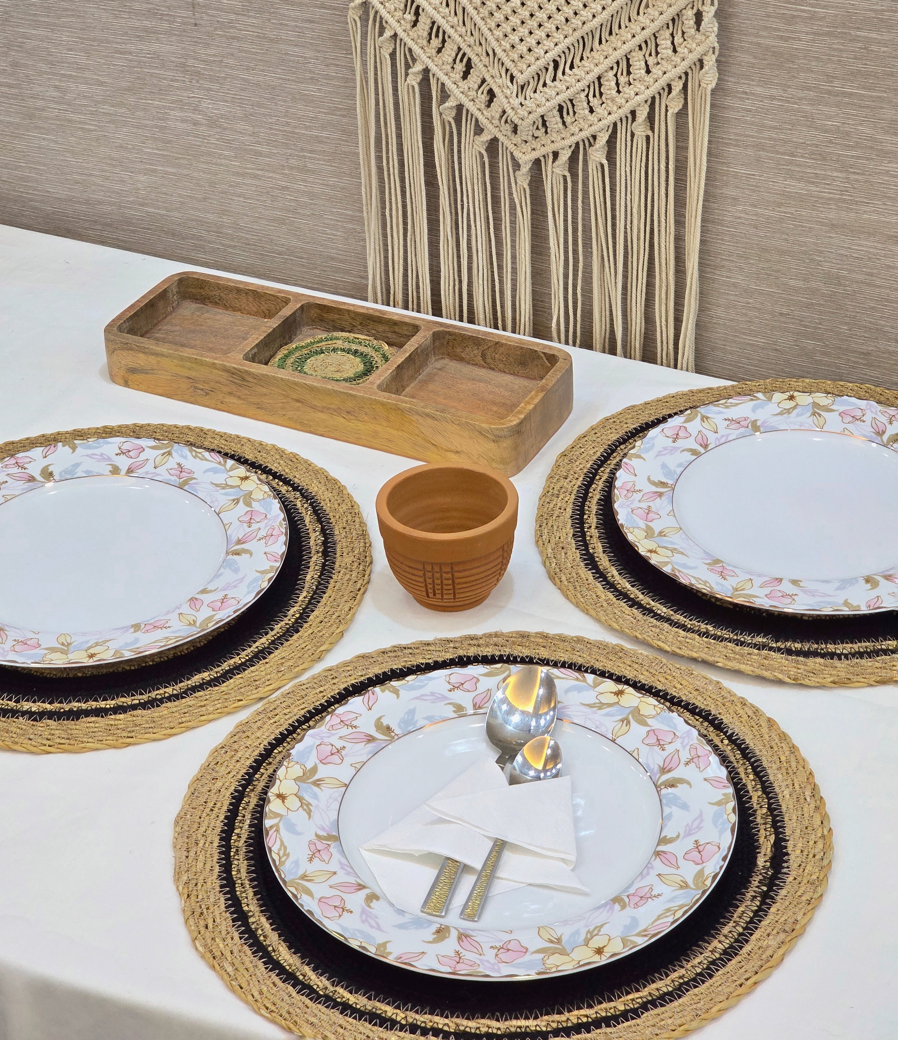 KAF Home Round Seagrass Circle Border Placemat - 14