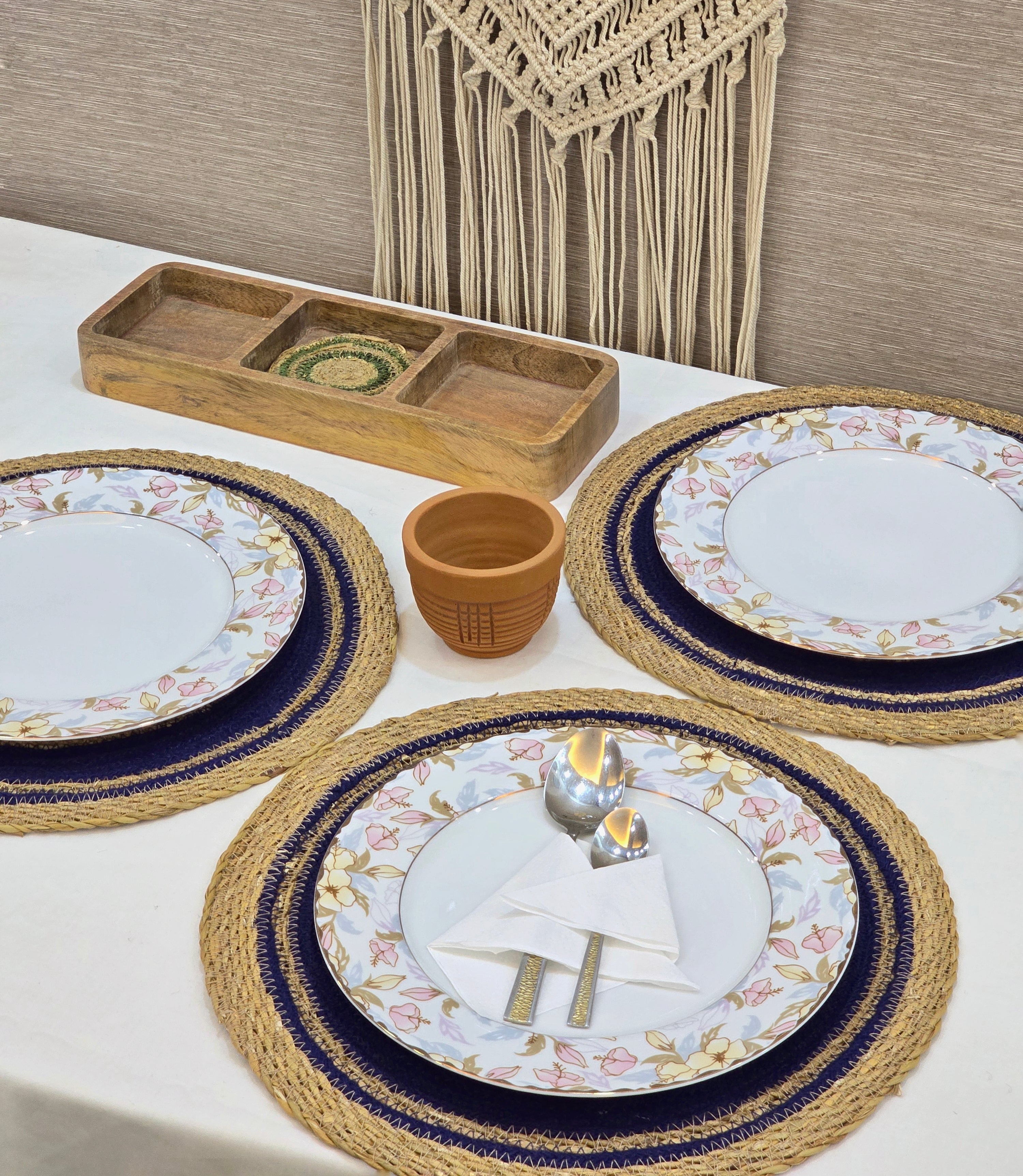 KAF Home Round Seagrass Circle Border Placemat - 14