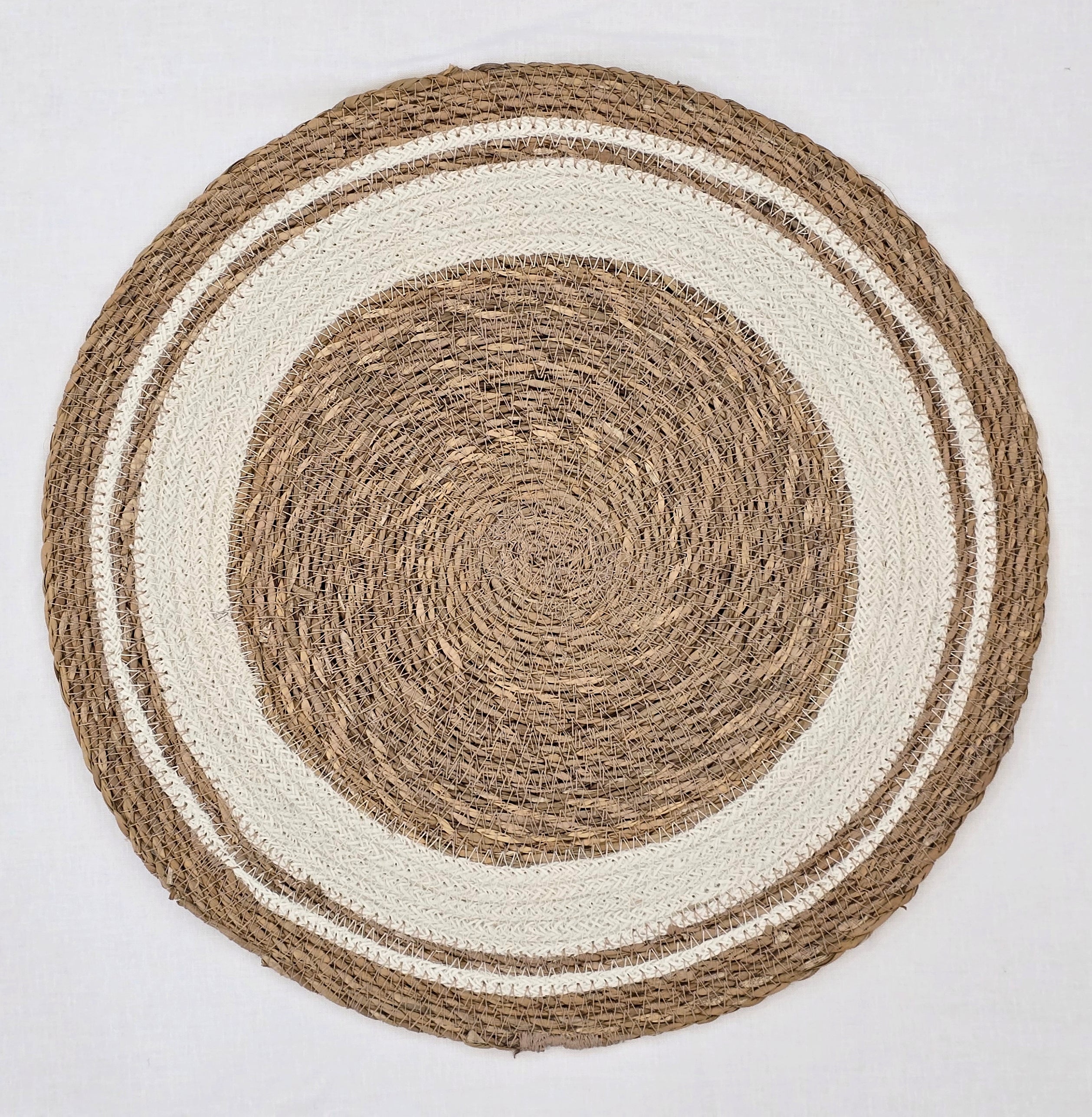 KAF Home Round Seagrass Circle Border Placemat - 14